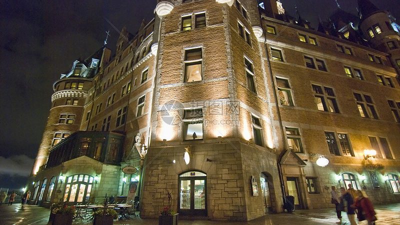 亲子游民宿和酒店哪个好